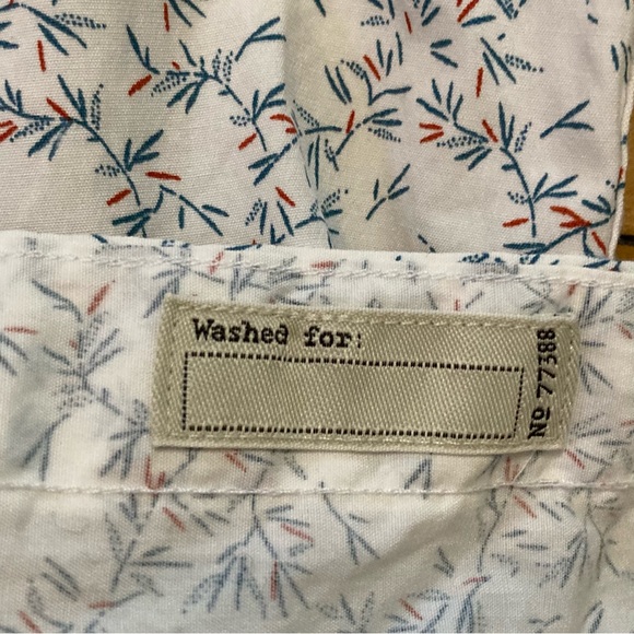 J Crew Re-imagined men’s cotton button down festive print - Picture 8 of 9